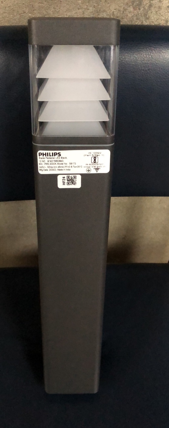 58173 PHILIPS BLADE PEDESTAL BLACK 9W WW